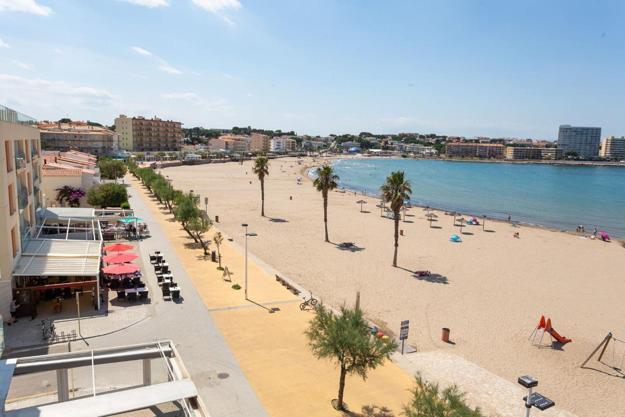דירות L' Escala Passeig Del Mar מראה חיצוני תמונה