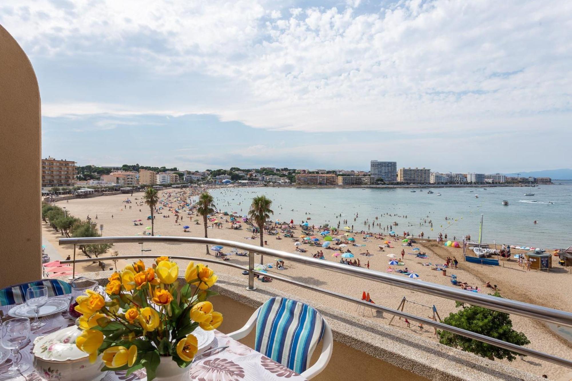 דירות L' Escala Passeig Del Mar מראה חיצוני תמונה